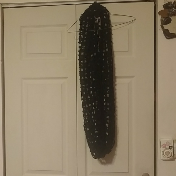 Scarf - Picture 3 of 5